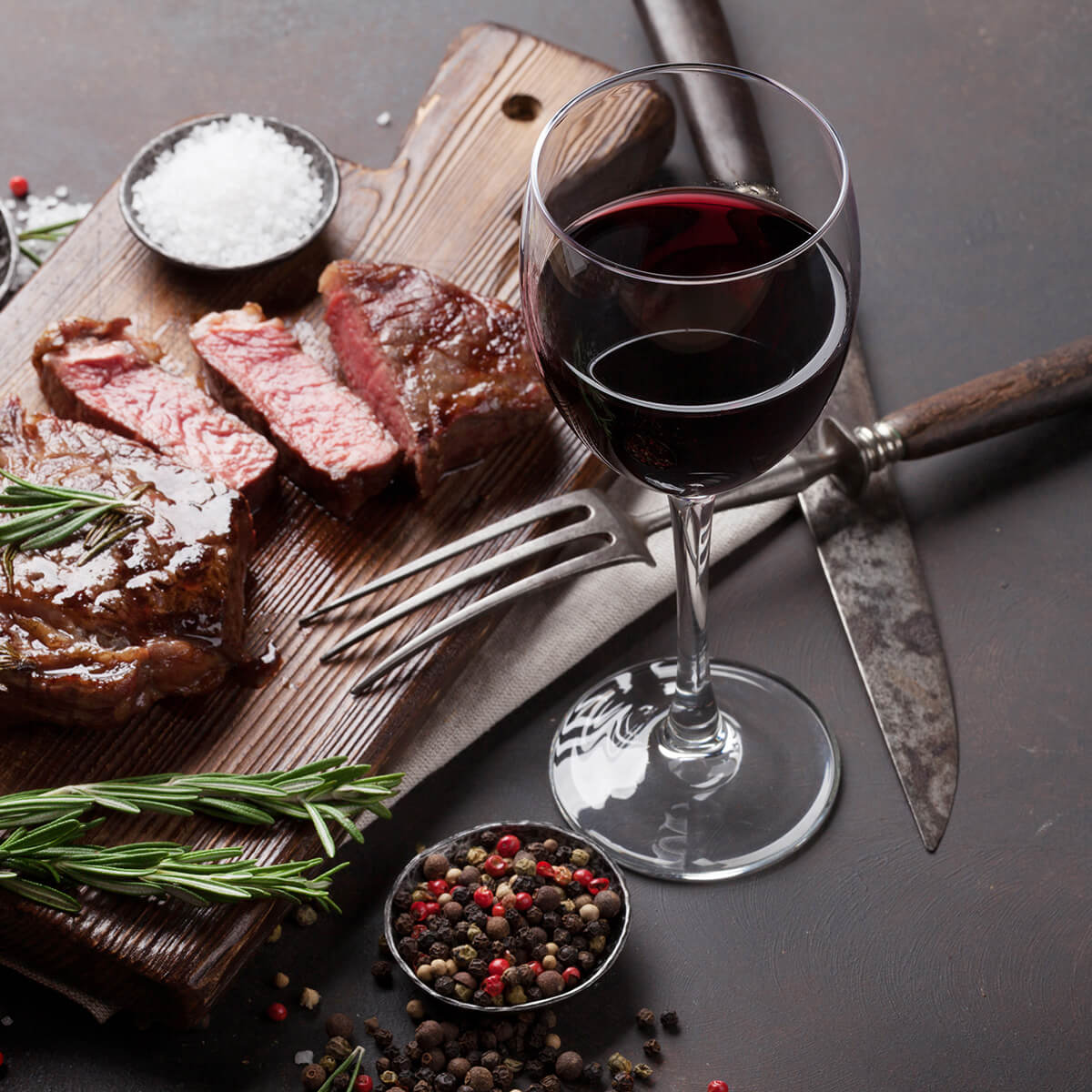 Thưởng thức rượu Tarapaca Reserva Cabernet Sauvignon