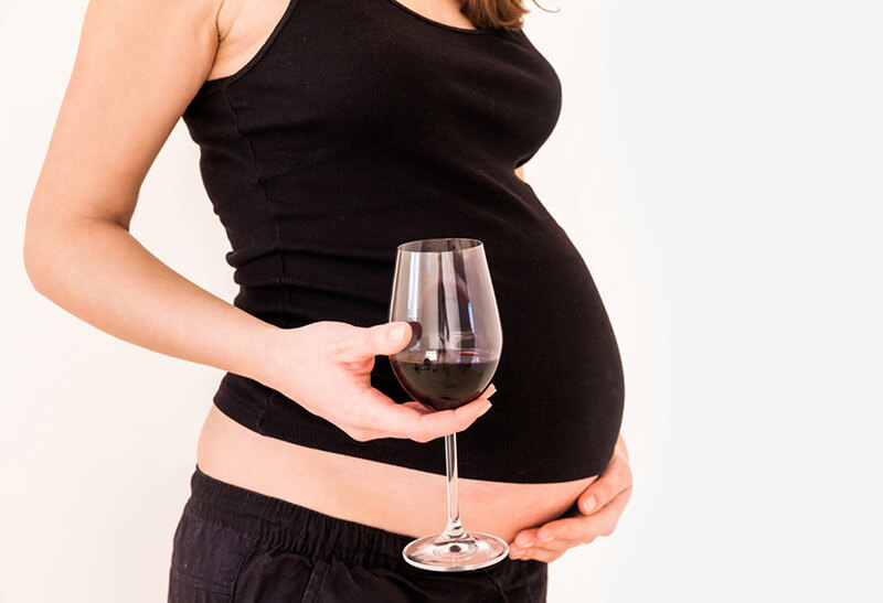 Rượu vang với phụ nữ mang thai và phụ nữ sau sinh