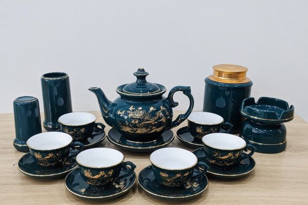 Bộ tách, ấm trà thể hiện sự nho nhã, thời thượng dành cho doanh nghiệp