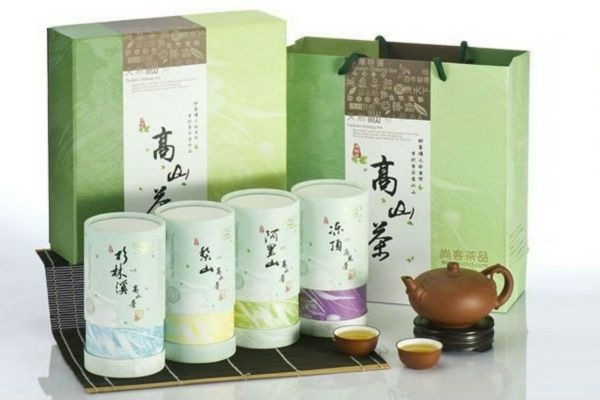 Hộp trà hay cafe cao cấp thể hiện được sự tinh tế