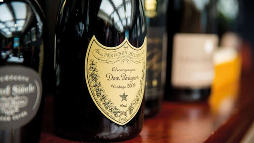 Hương vị khó cưỡng của rượu Champagne Dom