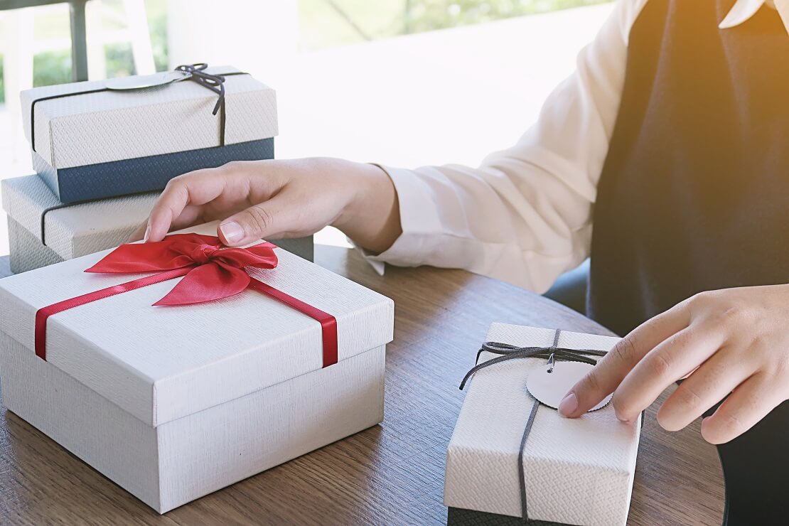 Khi tặng quà in logo của công ty cần lưu ý những gì