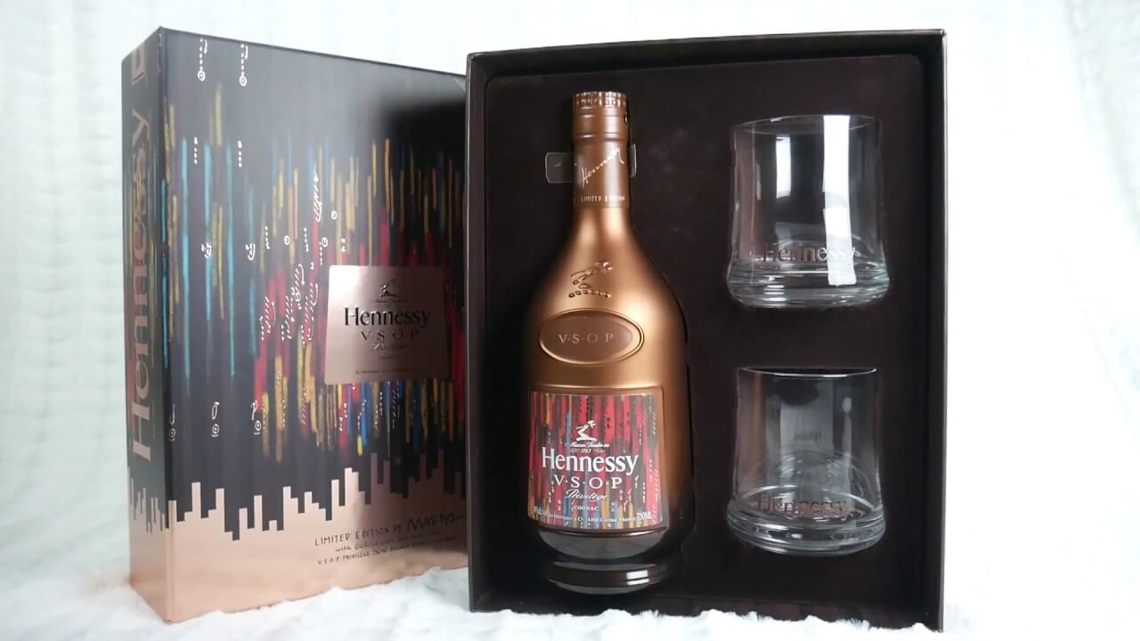 Thưởng thức rượu Hennessy Vsop 2018