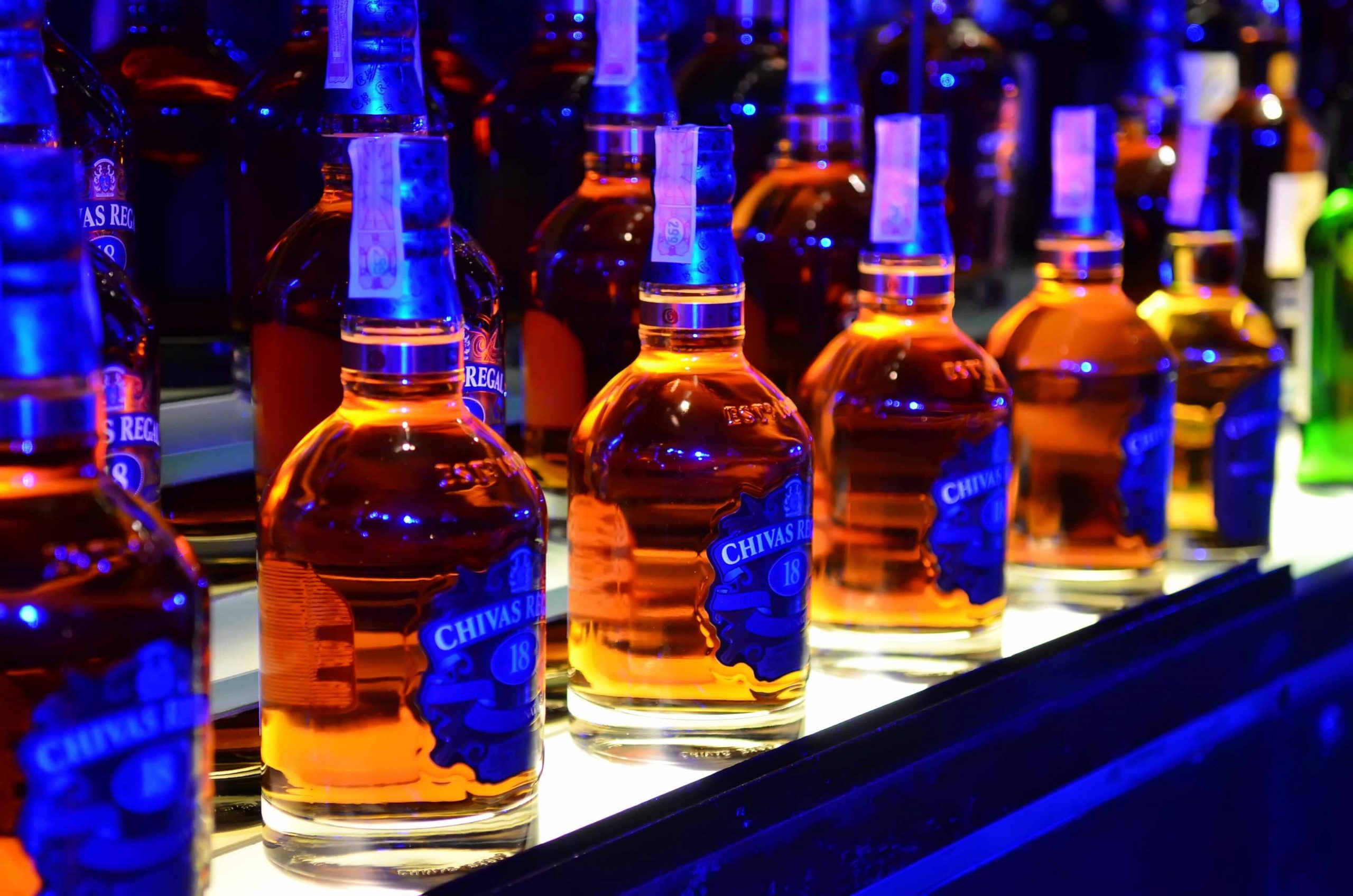 Giá rượu chivas 18 signature