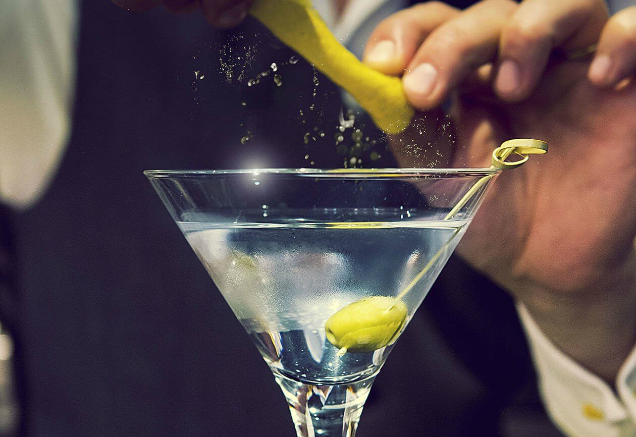 Cocktail Martini – Ông Hoàng của cocktail