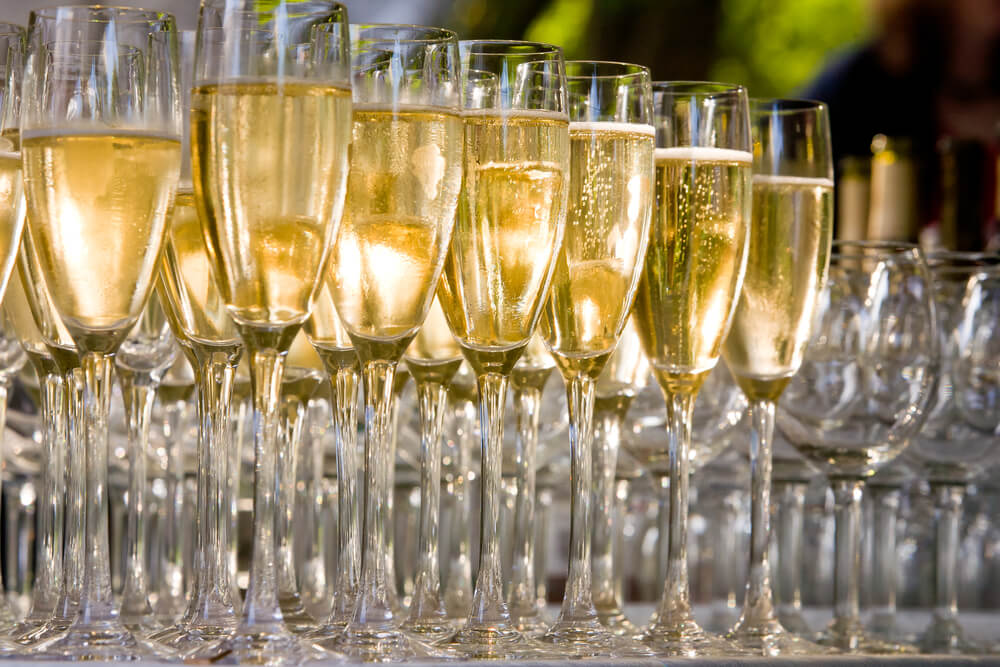 Giới thiệu tổng quan về rượu Champagne