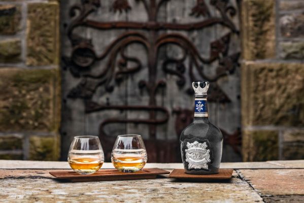 giới thiệu về rượu chivas 32