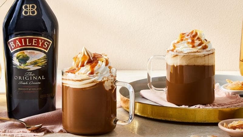 Rượu Baileys được thưởng thức theo nhiều phong cách khác nhau những vẫn giữ được bản sắc riêng biệt và hương vị đặc trưng của chai rượu sữa hàng đầu thế giới.