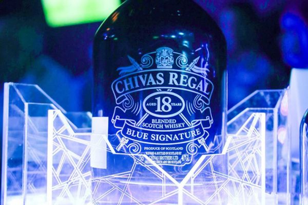 https://winecity.vn/chivas-18-blue/