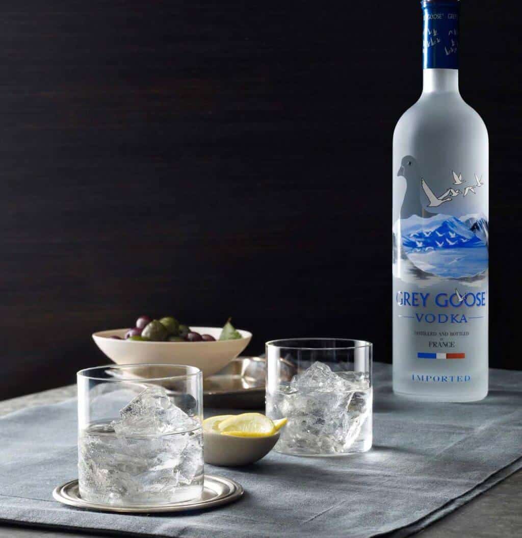 Mẹo phục vụ rượu Grey Goose Vodka