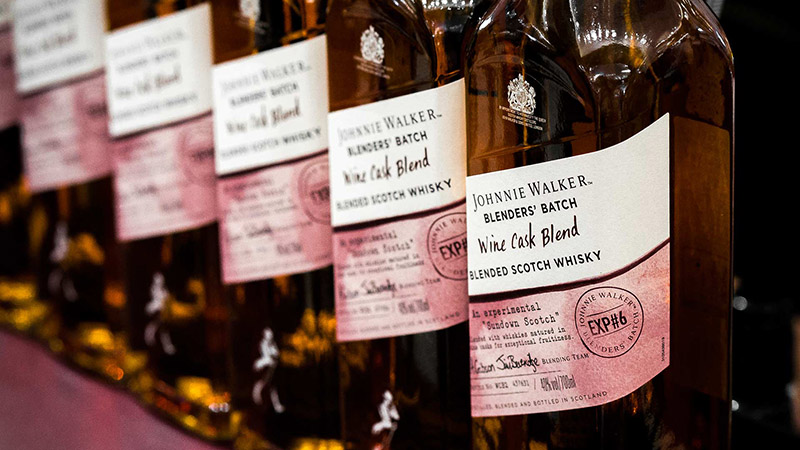 Rượu Walker Wine Cask được sản xuất như thế nào?