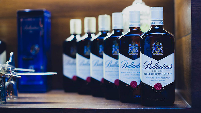 Tìm hiểu về nhà sản xuất Ballantines Finest