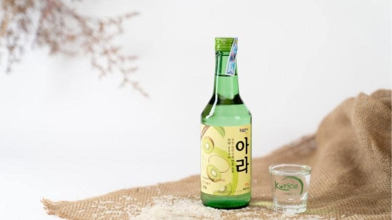 Rượu Soju Korice hương Kiwi 12% 360ml.