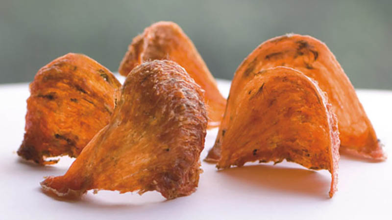 Hồng yến khi chưa nhặt lông yến