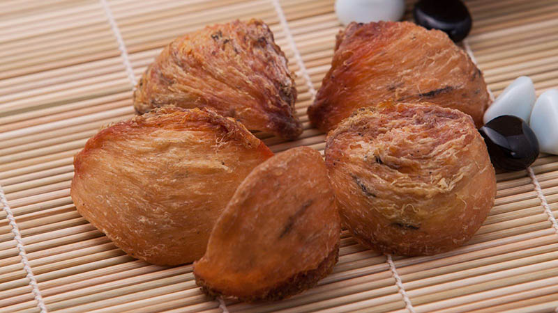 Hồng yến chưng đường với màu sắc đẹp cùng với công dụng tuyệt vời mà nó mang lại