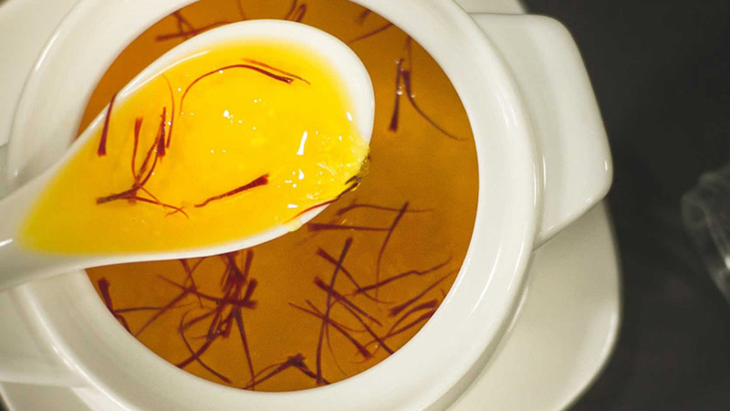 Yến chưng saffron - bí quyết làm đẹp của chị em