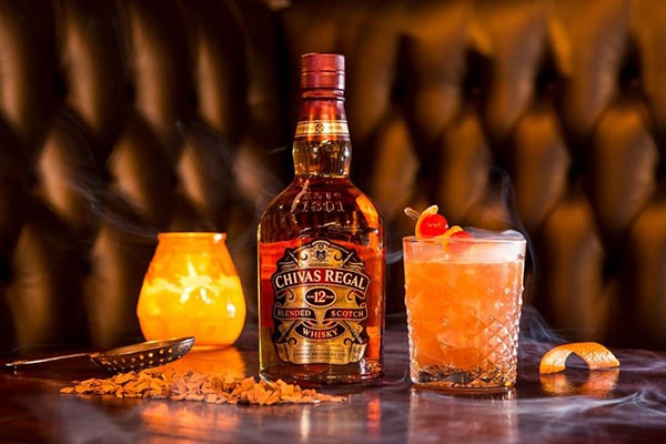 Pha chế cocktail từ Chivas 12