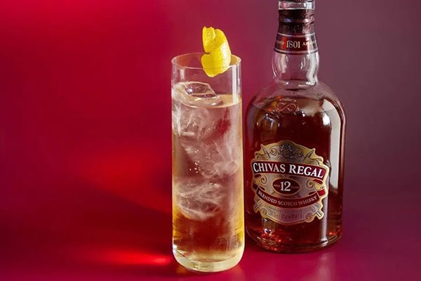 Chivas 12 Hộp Quà - Ý tượng tặng quà tuyệt vời