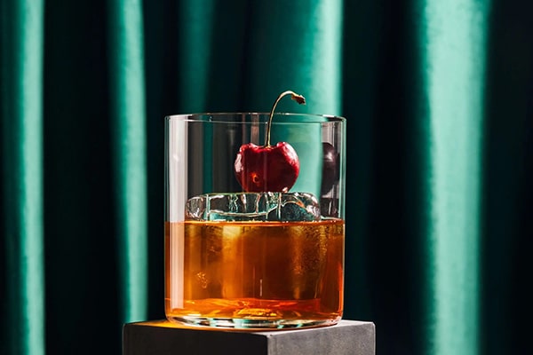 Pha chế cocktail từ Chivas 12