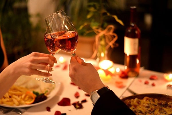 Một bữa tiệc nhỏ là món quà ý nghĩa nhất giúp tình cảm thêm gắn kết