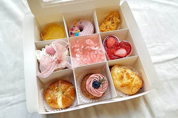 Quà tặng bố mẹ: Bánh ngọt