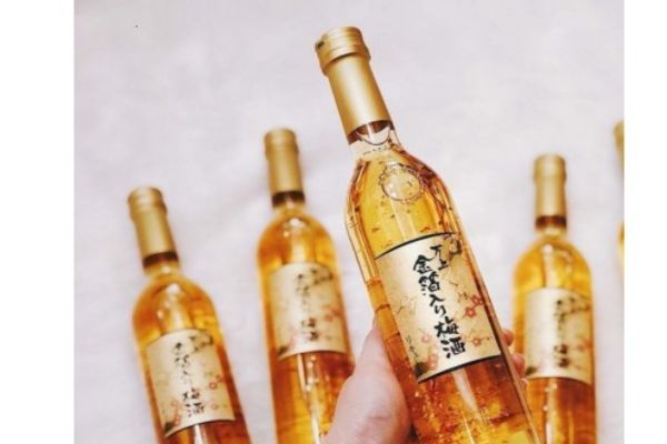 Rượu được dát vàng 24K