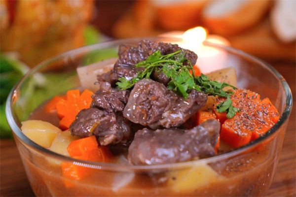 Các bước để nấu món bò sốt vang ngon tuyệt vời