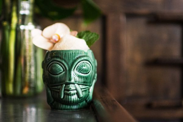 Quá trình hình thành nên ly cocktail tiki zombie