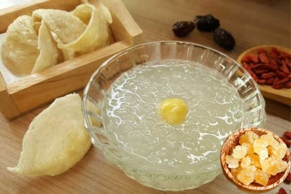Những thành phần dinh dưỡng của yến chưng tươi