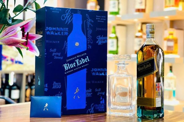 Dùng Blue Label với những món ăn có hương vị nhẹ nhàng