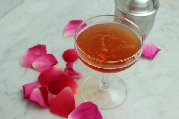 Các bước thực hiện để tạo nên ly cocktail Jack Rose chuẩn vị