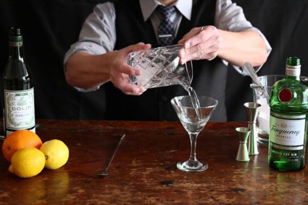 Các bước chuẩn bị và pha chế Cocktail up martini