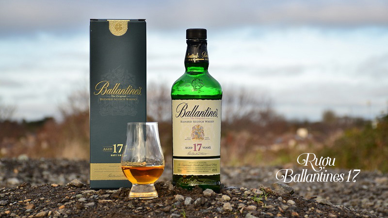 Ballantines 17 với thiết kế ngoại hình sang trọng